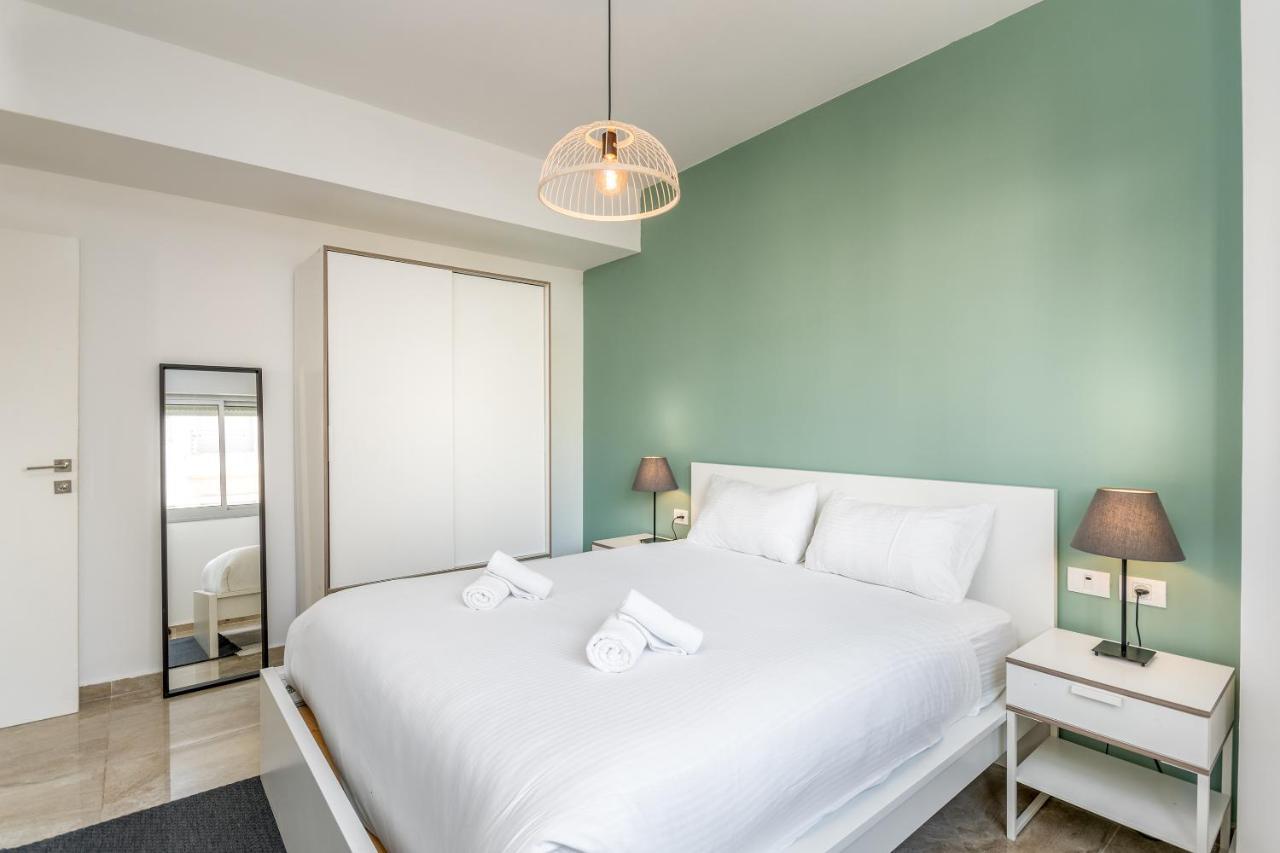 3 Bedrooms Apt Balcony & Parking Near Banana Beach Tel Aviv Exterior foto